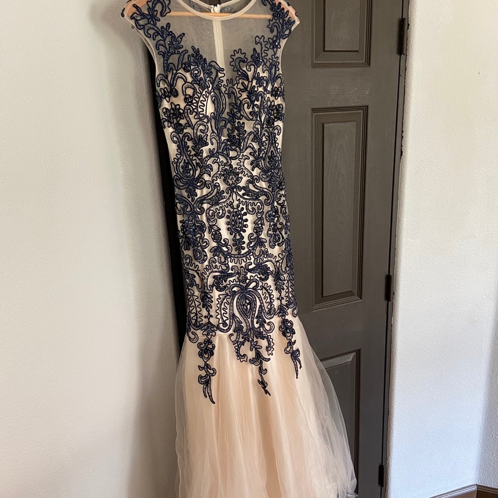 Wedding/prom dress
